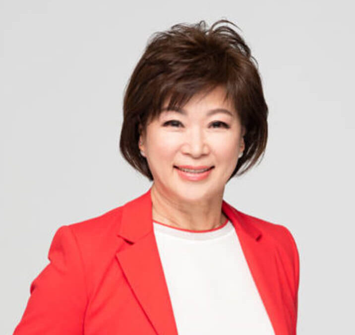 Baek, Cindy백 신디